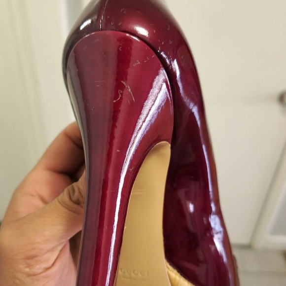 Gorgeous Gucci Horsebit Shoes - size 7.5 or a snug 8. - Picture 3 of 5